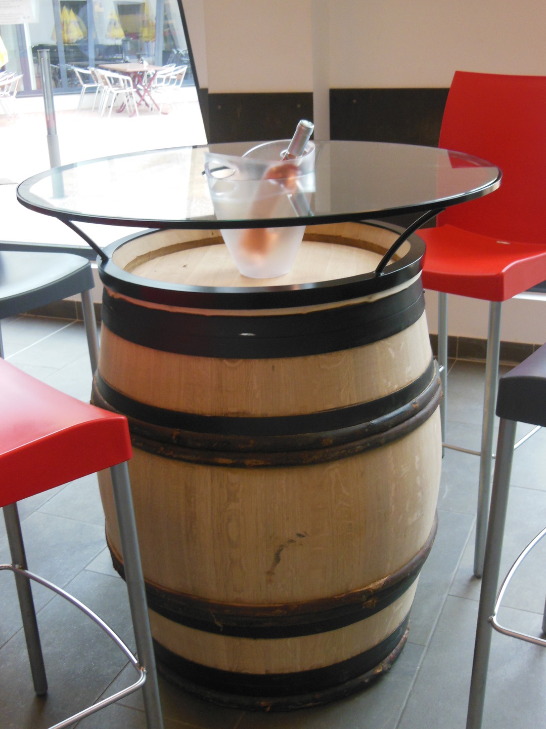 Tonneau En Chêne 10 Litres Avec Support - Pour Stockage Vin, Whisky, Rhum, Porto - Décoration Cave, Bar à La Maison, Fût à L'ancienne