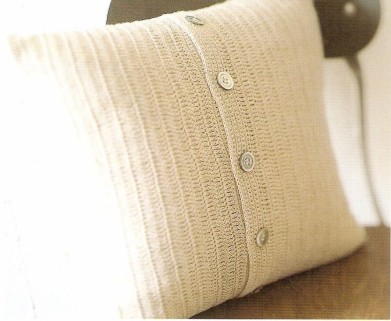 Fixer des boutons de coussin